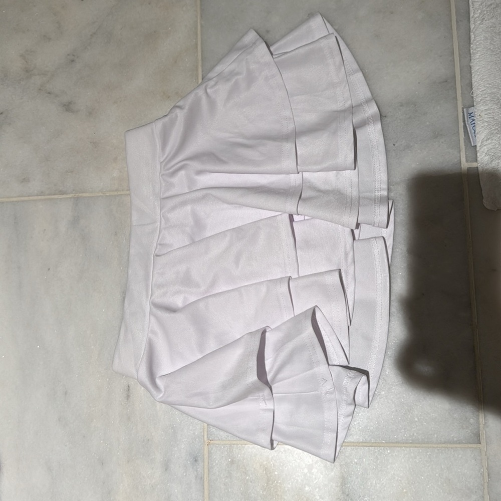 WHITE RUFFLE MINI SKIRT